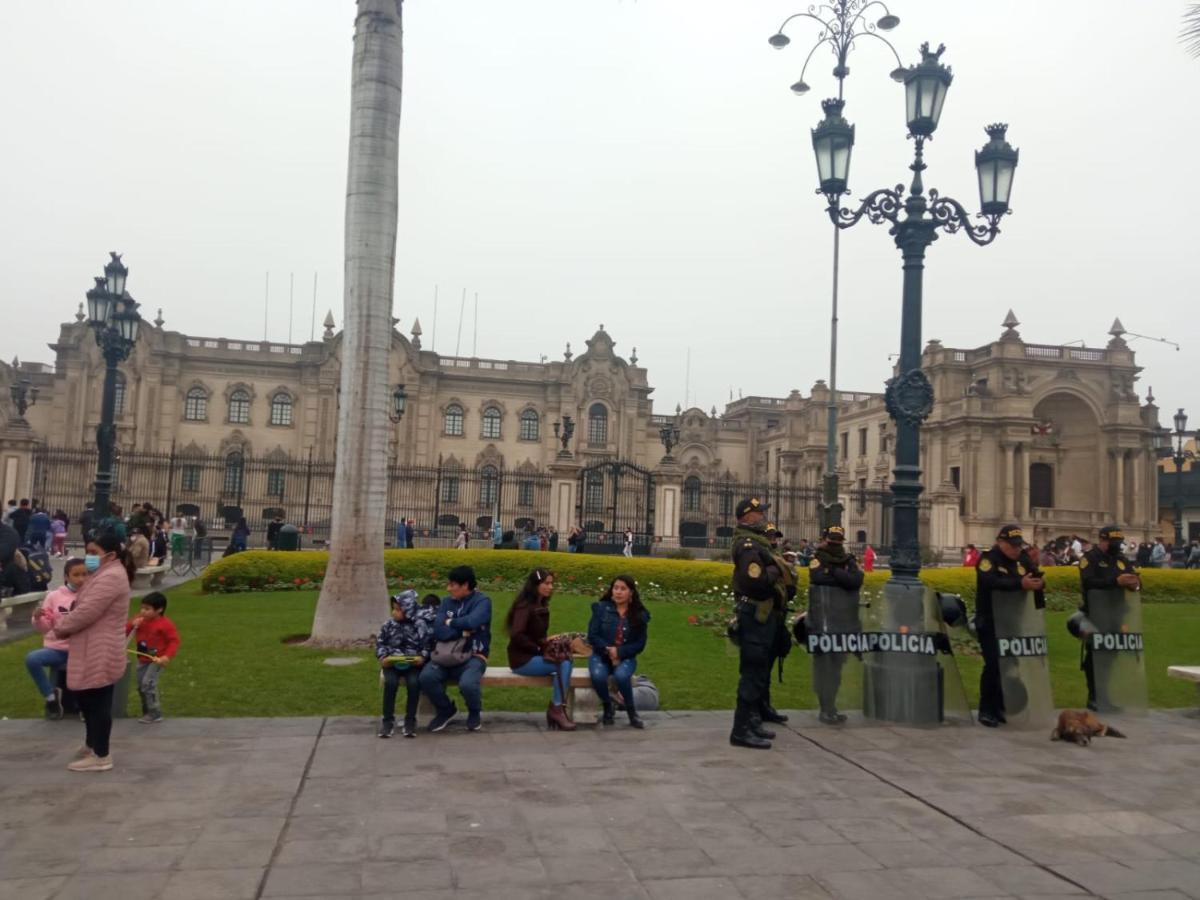 Main Square Lägenhet Lima Exteriör bild
