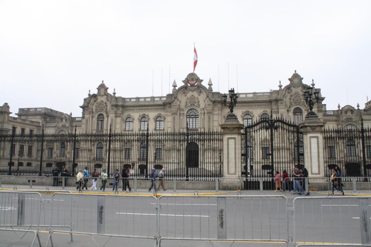 Main Square Lägenhet Lima Exteriör bild