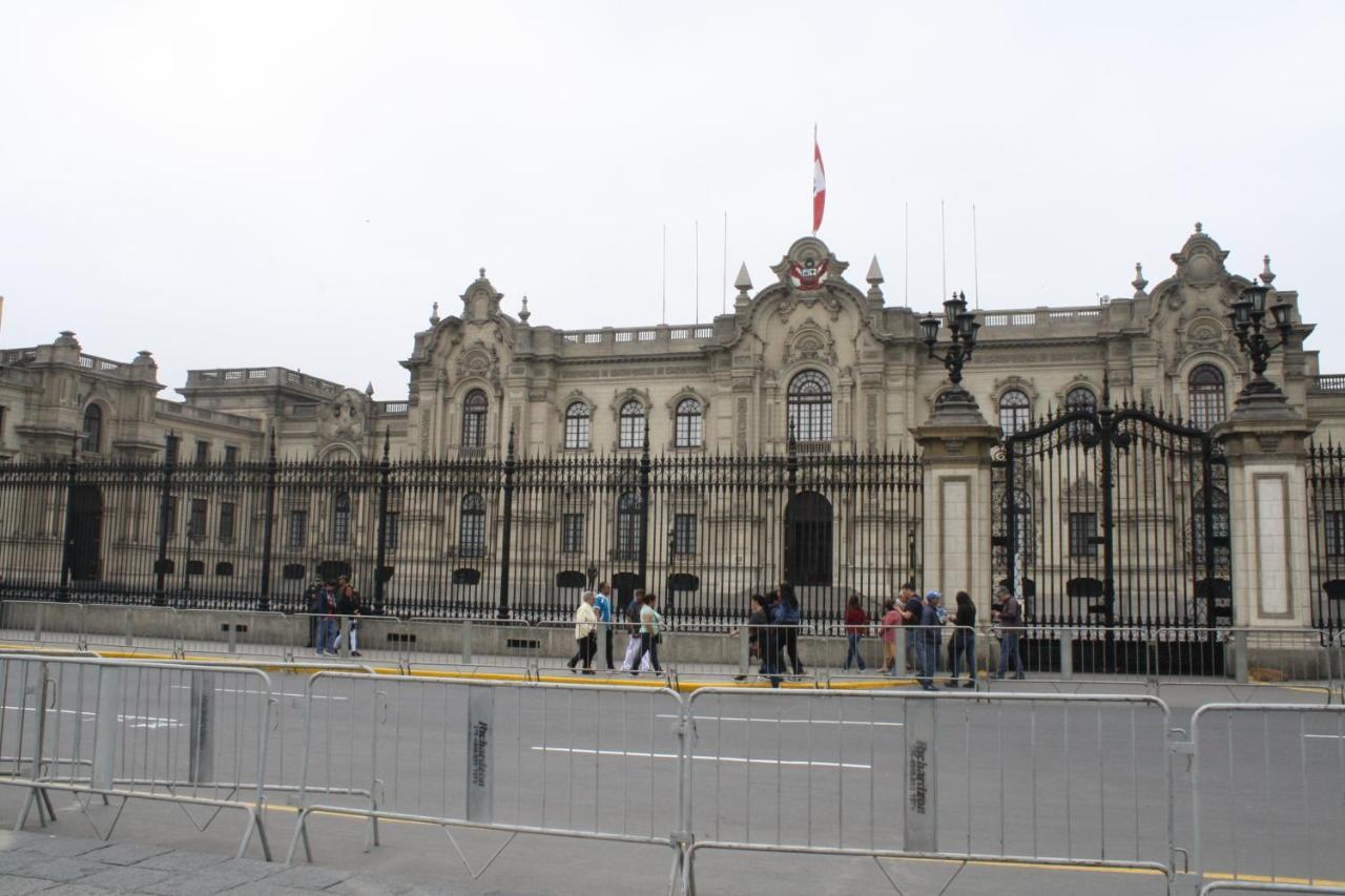 Main Square Lägenhet Lima Exteriör bild